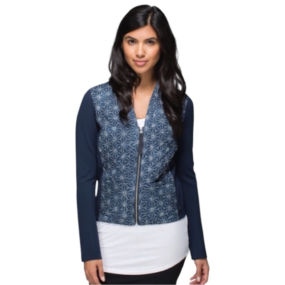 LULULEMON Cardigan and Again Exploded Sashiko Star in Inkwell Ghost/Inkwell 6 - Picture 2 of 12